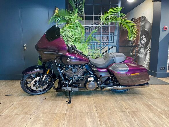 2025 Harley-Davidson CVO Street Glide, фиолетовый, 5850000 рублей - вид 4