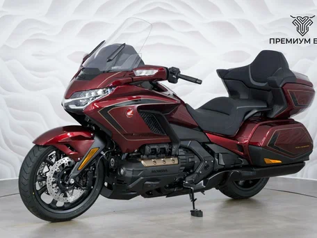 2025 Honda GL 1800 Gold Wing, красный, 3199000 рублей, вид 3