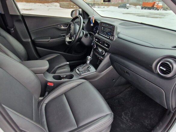 2019 Hyundai Kona I, белый, 2150000 рублей - вид 4