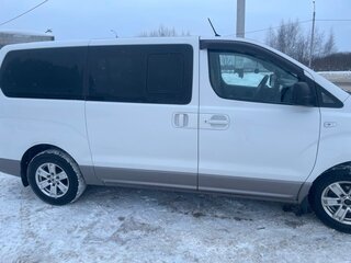 2013 Hyundai H-1 II, белый, 1570000 рублей, вид 2