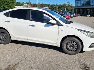 2017 Hyundai Solaris II, белый, 530000 рублей, вид 3