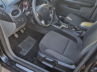 2008 Ford Focus II Рестайлинг, чёрный, 500000 рублей, вид 5