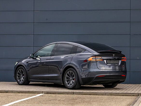 2019 Tesla Model X 90D I, серый, 5195000 рублей - вид 9