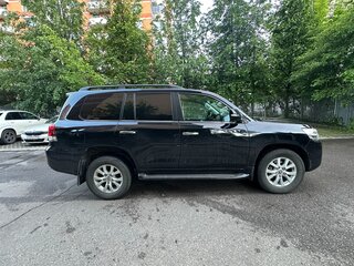 2018 Toyota Land Cruiser 200 Series Рестайлинг 2, чёрный, 5799990 рублей, вид 4