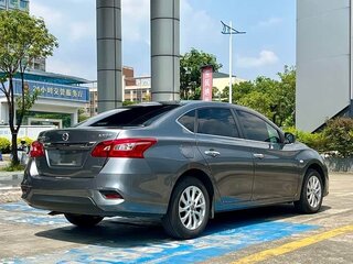 2023 Nissan Sylphy III (China Market) Рестайлинг, серебристый, 1300000 рублей, вид 4