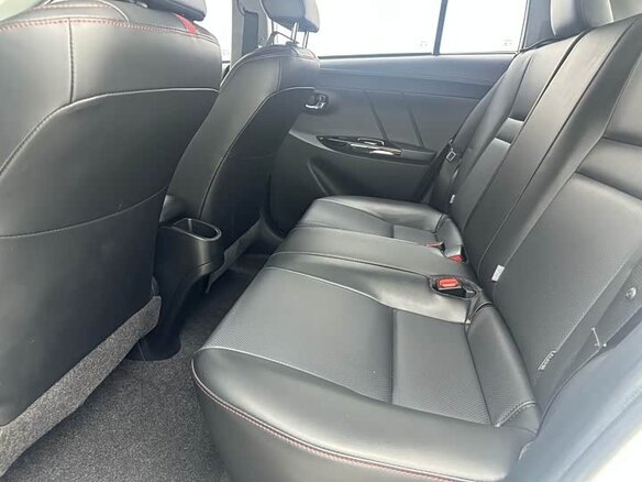 2022 Toyota Yaris L X XP150 Рестайлинг, белый, 1420000 рублей - вид 11