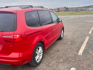 2013 SEAT Alhambra II, красный, 1300000 рублей, вид 4