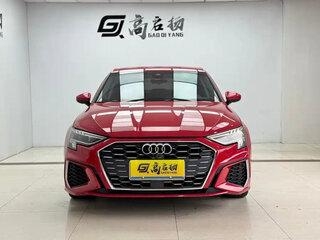 2022 Audi A3 35 TFSI Long IV (8Y), красный, 1690000 рублей, вид 2
