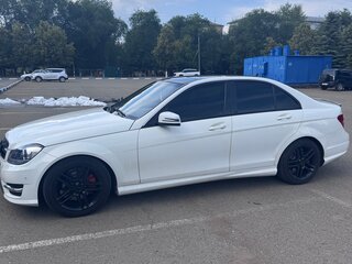 2012 Mercedes-Benz C-Класс 180 BlueEFFICIENCY III (W204) Рестайлинг, белый, 1500000 рублей, вид 4