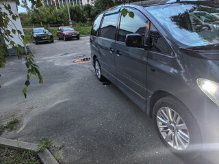 2002 Toyota Previa II (XR30, XR40), серебристый, 850000 рублей, вид 2