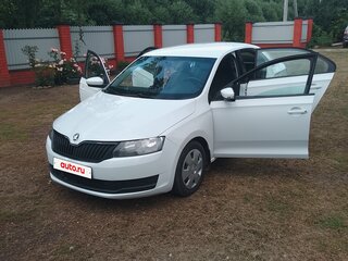 2017 Skoda Rapid I Рестайлинг, белый, 930000 рублей, вид 1