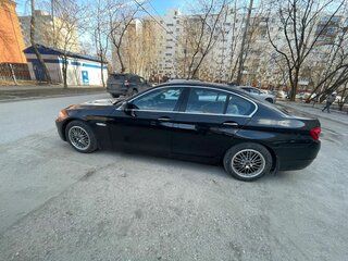 2012 BMW 5 серии 520i VI (F10/F11/F07), чёрный, 1850000 рублей, вид 3