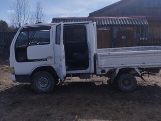 2002 Nissan Atlas, белый, 800000 рублей, вид 5
