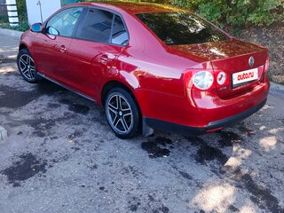 2009 Volkswagen Jetta V, пурпурный, 500000 рублей, вид 5