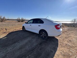 2016 Skoda Rapid I, белый, 900000 рублей, вид 5