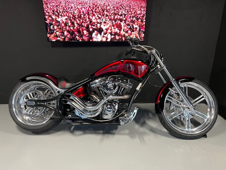2014 Big Dog Motorcycles Pitbull, красный, 2000000 рублей, вид 2