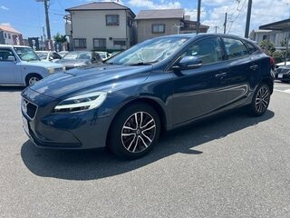 2020 Volvo V40 II Рестайлинг, синий, 1090060 рублей, вид 3