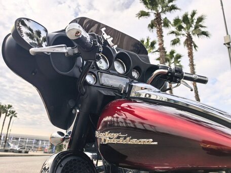 2007 Harley-Davidson Street Glide, красный, 1100000 рублей, вид 2