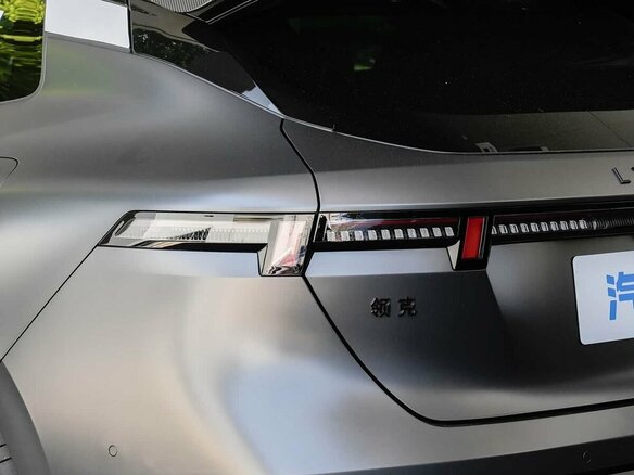 2026 Lynk & Co 07 GT I Рестайлинг, серый, 4900000 рублей - вид 6