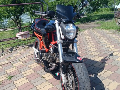 2010 Ducati 998, чёрный, 295000 рублей, вид 4