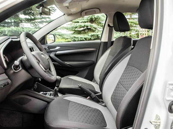 2026 Lada (ВАЗ) Vesta CNG I Рестайлинг (NG), белый - вид 12