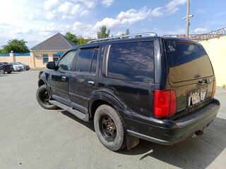 1997 Lincoln Navigator I, чёрный, 450000 рублей, вид 4