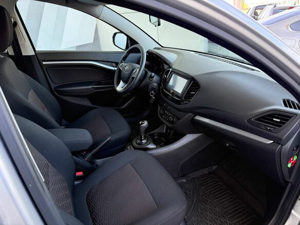 2018 Lada (ВАЗ) Vesta I, серебристый, 877000 рублей - вид 11