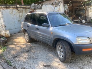 1996 Toyota RAV4 I (XA10), серебристый, 350000 рублей, вид 4