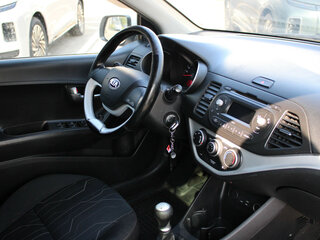 2016 Kia Picanto II Рестайлинг, белый, 830000 рублей, вид 5