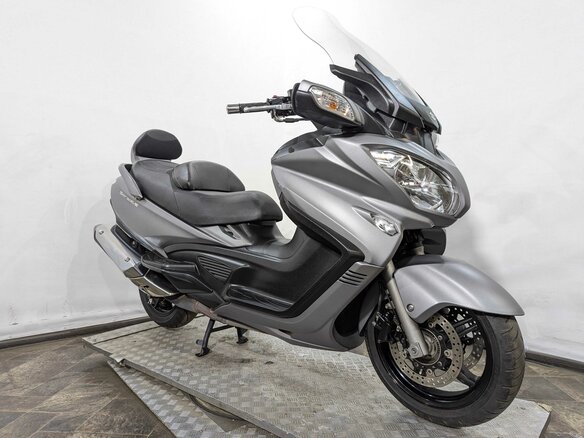 2013 Suzuki Burgman (SkyWave) 650, серебристый, 639000 рублей - вид 6