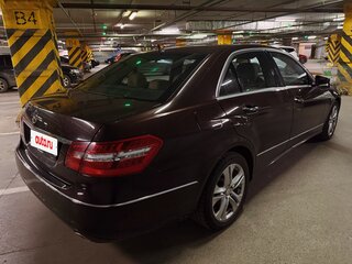 2009 Mercedes-Benz E-Класс 300 IV (W212, S212, C207), коричневый, 1800000 рублей, вид 3