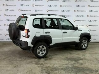 2026 Lada (ВАЗ) Niva Travel I Рестайлинг, белый, 1603000 рублей, вид 4