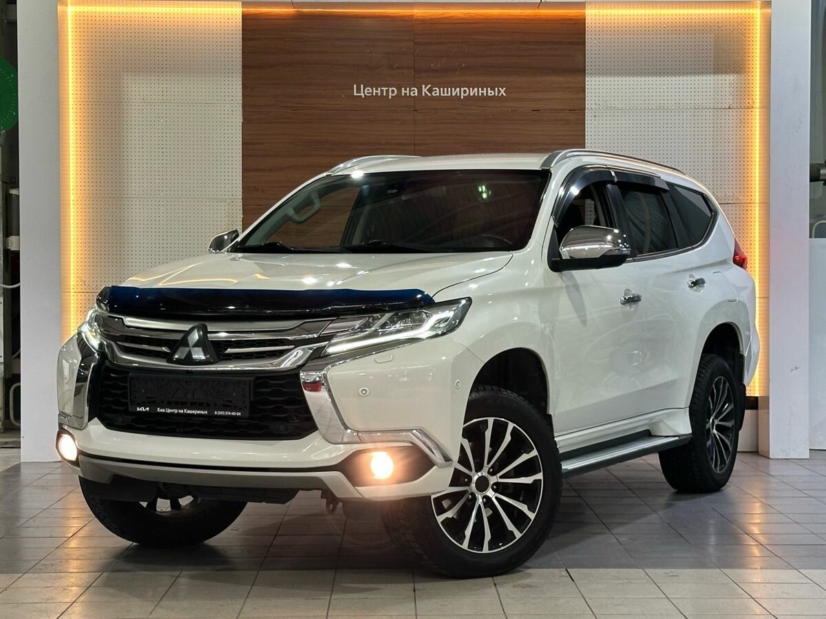 Открыть фотографии: Mitsubishi Pajero Sport III