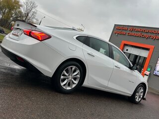 2019 Chevrolet Malibu IX Рестайлинг, белый, 1320000 рублей, вид 5