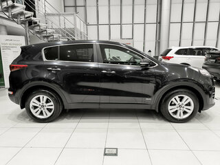 2018 Kia Sportage IV, чёрный, 2299000 рублей, вид 4