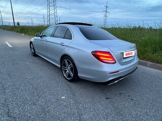 2016 Mercedes-Benz E-Класс 200 V (W213, S213, C238), серебристый, 2450000 рублей, вид 4