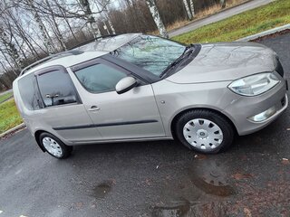 2011 Skoda Roomster I Рестайлинг, серый, 730000 рублей, вид 2