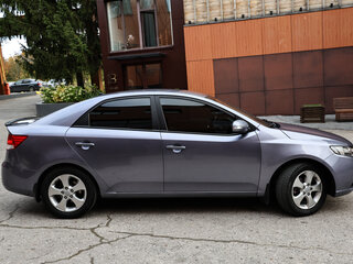 2009 Kia Cerato 4-speed II, серый, 550000 рублей, вид 3