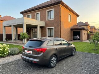 2017 Kia Ceed II Рестайлинг, коричневый, 1350000 рублей, вид 2