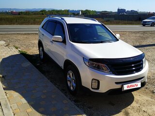 2013 Kia Sorento II Рестайлинг, белый, 1150000 рублей, вид 5