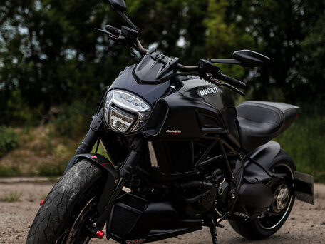2017 Ducati Diavel, чёрный, 1050000 рублей, вид 4