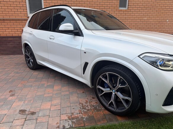 2021 BMW X5 30d IV (G05/G18), белый, 8900000 рублей - вид 5