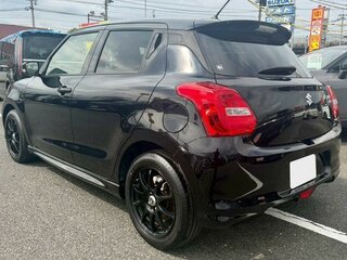 2022 Suzuki Swift V, чёрный, 850000 рублей, вид 5