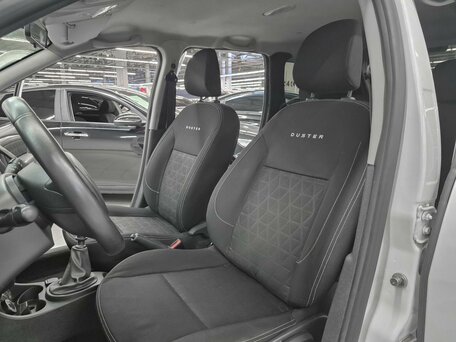 2015 Renault Duster I Рестайлинг, белый, 1009000 рублей, вид 5