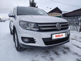 2013 Volkswagen Tiguan I Рестайлинг, серебристый, 1499999 рублей, вид 2