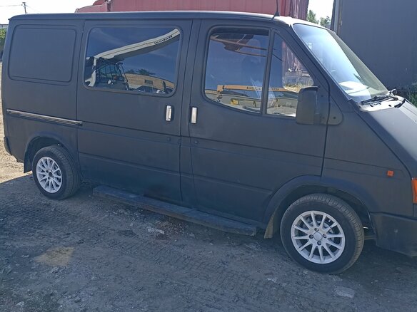 1992 Ford Transit, чёрный, 400000 рублей - вид 1