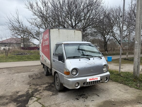 2011 Hyundai Porter, серебристый, 375000 рублей - вид 3