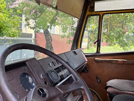 1987 Mercedes-Benz T2, жёлтый, 290000 рублей, вид 2