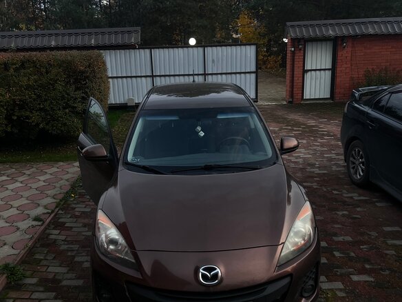 2012 Mazda 3 II (BL) Рестайлинг, коричневый, 730000 рублей - вид 1