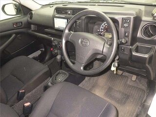 2021 Toyota Probox I Рестайлинг, серебристый, 792505 рублей, вид 4
